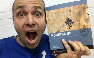 Book Review – HOOKING UP (The Ultimate Big Wall and Aid Climbing Manual) by Fabio Elli, Peter Zabrok (672 pages)